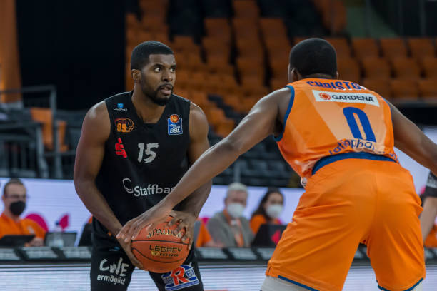 曾因一次赛 曾因一次赛