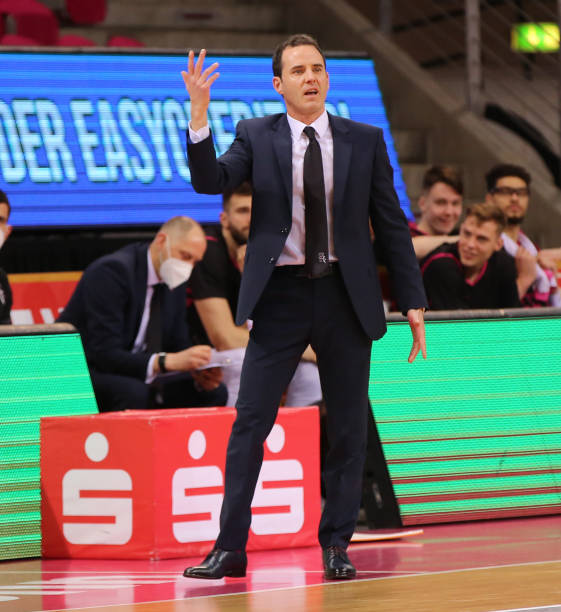 成为球队进 成为球队进