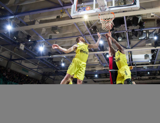 实现如临其 实现如临其