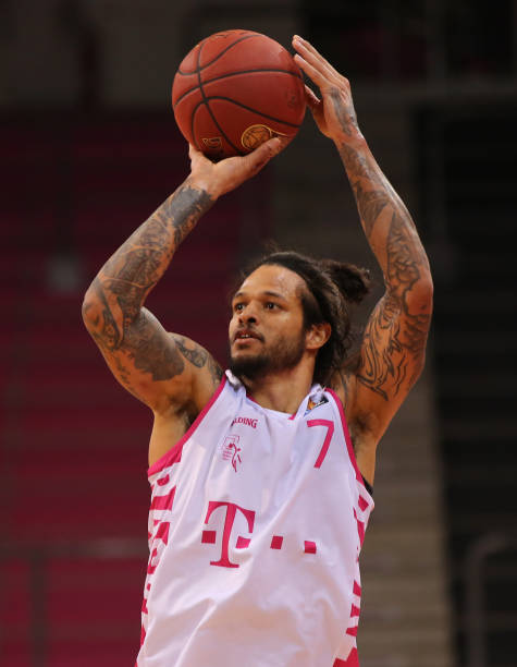 运赛场的爆 运赛场的爆