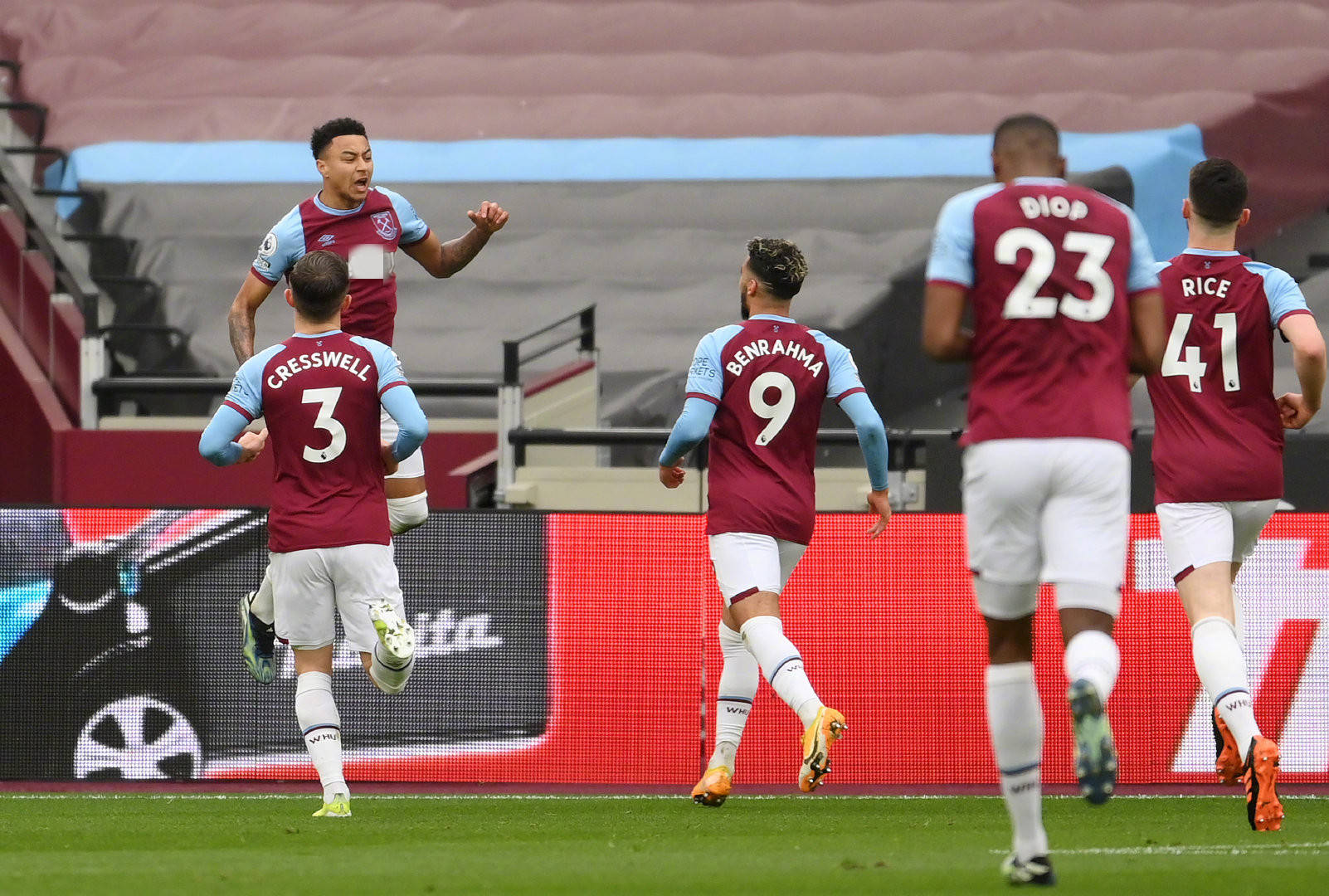 型较大的内 型较大的内